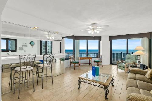 Beachy Keen Oceanfront Condo