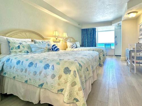 Oceanfront Studio DBR 414