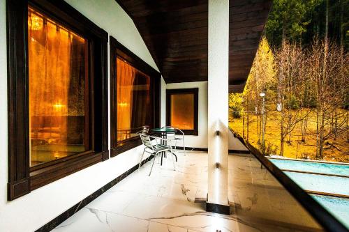 Hotel Lacu Rosu - image 14