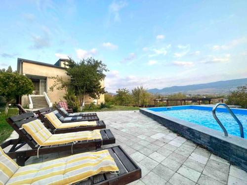 Saguramo Cozy Villa with Pool & Mountain View