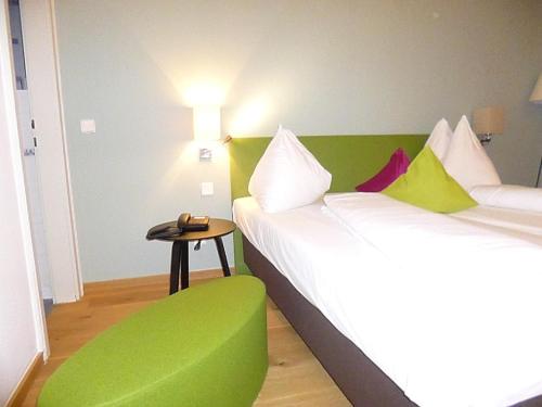 1 queen bed