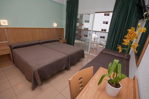 Habitación 2 camas, 3 camas