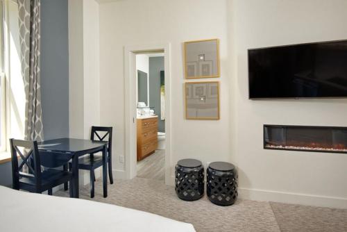 Independence Square 212, Studio with Beautiful Finishes. A+ Location in Downtown Aspen, Aspen (foto 5)