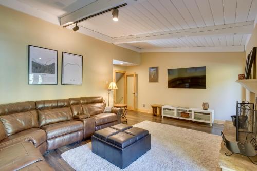 Vail Condo about 4 Mi to Vail Mountain Resort! in Vail, USA
