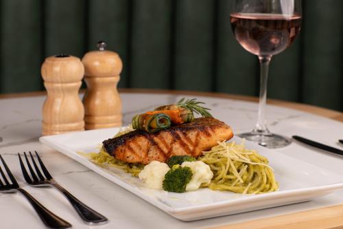 Pueblo Amigo Hotel Plaza y Casino