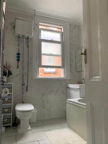 38 Whitehall Road 3