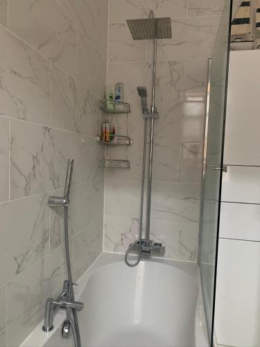 38 Whitehall Road 2