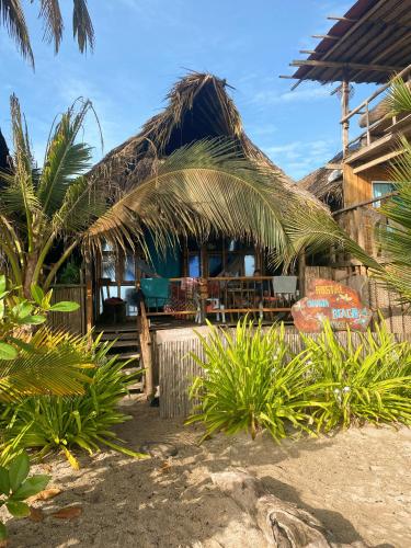 Вид, Hostal Paraíso & Vibra Restobar (Hostal Paraiso & Vibra Restobar) in Калабазо