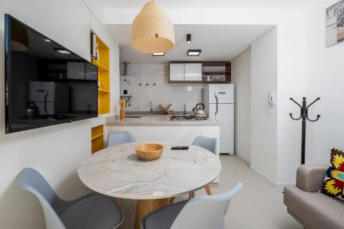 Konyha, Belíssimo e moderno studio para casais STU309 (Belissimo e moderno studio para casais STU309) in Trindade
