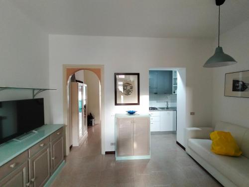 Central Guesthouse CIR 015146-CNI-01484 2