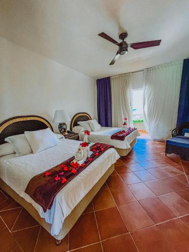 2 double beds