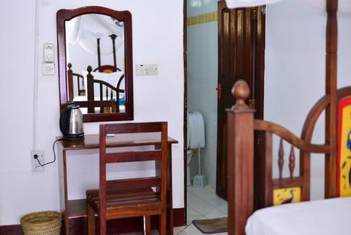 Twin Room image 1