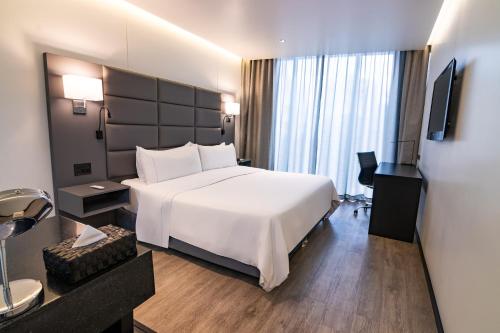 1 queen bed