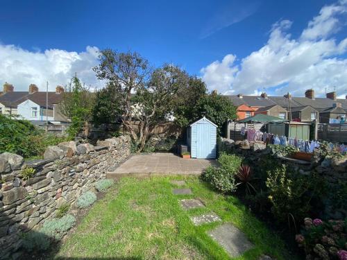花園, Cardiff - Home from Home in 斯普洛特