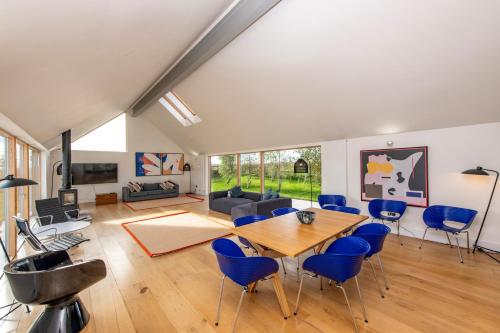 Architect Designed Lodge in Elrick