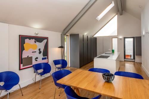Architect Designed Lodge in Elrick