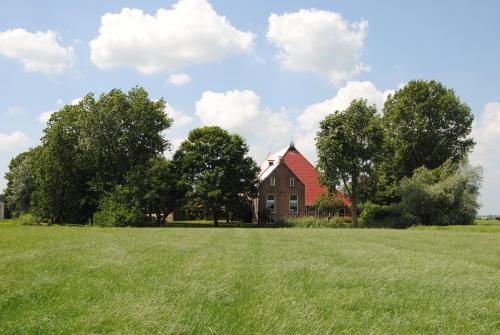  Appartementen verhuur De Trijehoek, Pension in Stiens bei Ryptsjerk