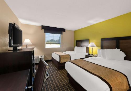 Best Western Adena Inn - image 9