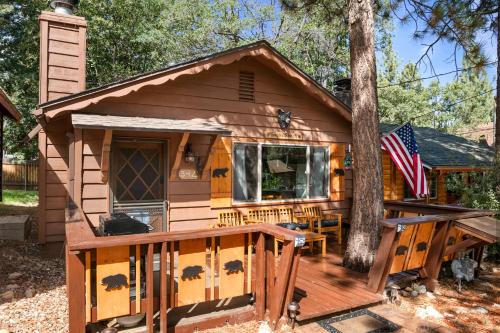 Cozy chalet perfect for a relaxing getaway!