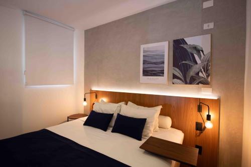 Luxury Triple Room image 10