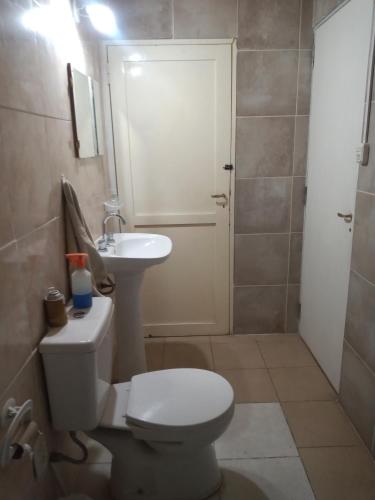 One-Bedroom Apartment image 7