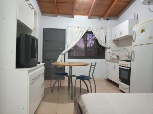 One-Bedroom Apartment image 5