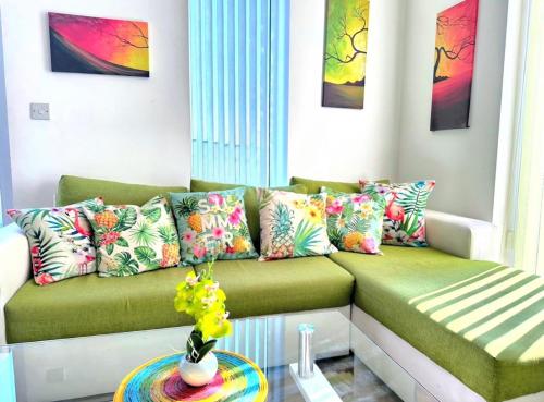 Spacious 2 bed flat next to Elizabeth line, Londyn (zdjęcie 5)