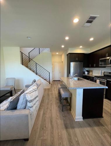 2 Bedroom + Loft Townhome in Otay Ranch in Chula Vista, USA