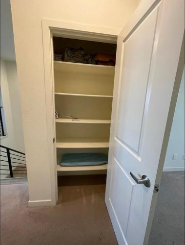 2 Bedroom + Loft Townhome in Otay Ranch in Chula Vista, USA