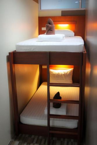 4 bunk beds
