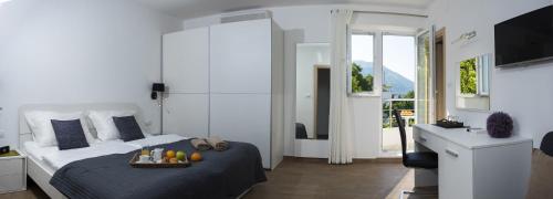 Comfort Zovko - image 12