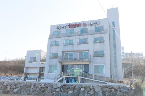 Mangsang Beach Pension in Okgye-myeon