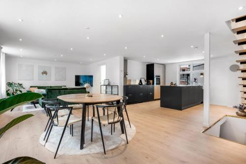  Modern luxury townhouse in Herning