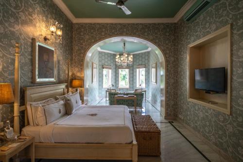 Rajmahal Palace RAAS Jaipur in Hathroi