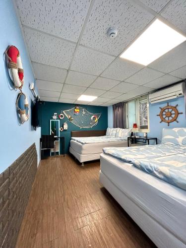 room detail thumbnail 0