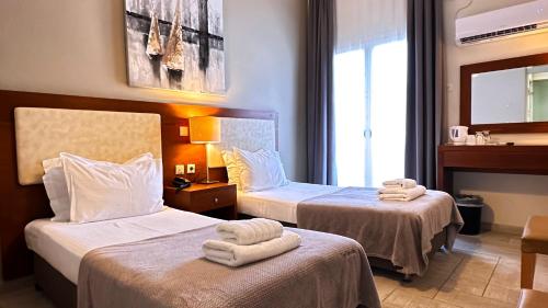 2 twin beds