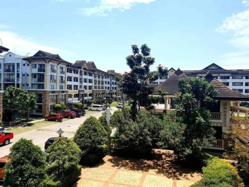 One Oasis A14 Shortwalk to Sm City Davao + free wifi+ Netflix near Liza's Ihaw-Ihaw