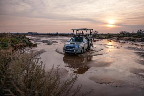 Inverdoorn Game Reserve
