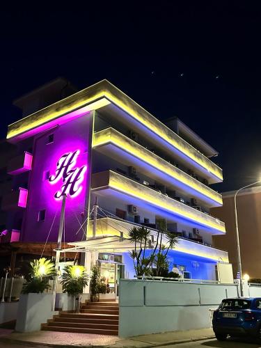 Hotel Holiday 2