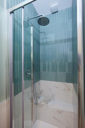 DEM Hotel - image 18