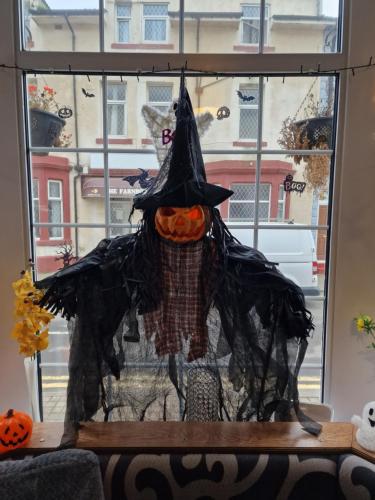 Hawthorn House - image 2