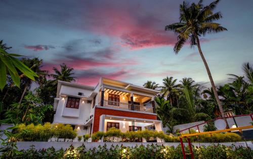 The Vogue - Luxury Private Pool Villa , Athirappilly 2