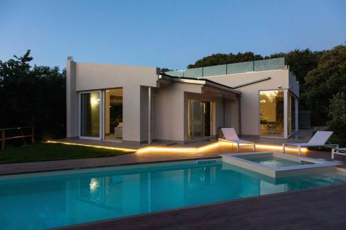 Modern villa with heated pool and sauna