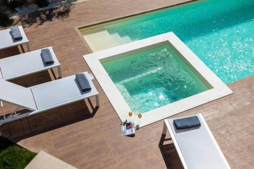 Modern villa with heated pool and sauna
