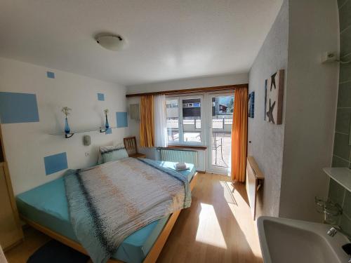 1 twin bed