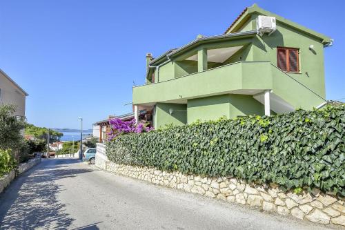 Apartment Burin