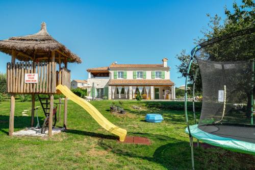 Iekārtas, Villa Stella Polaris in Markovac