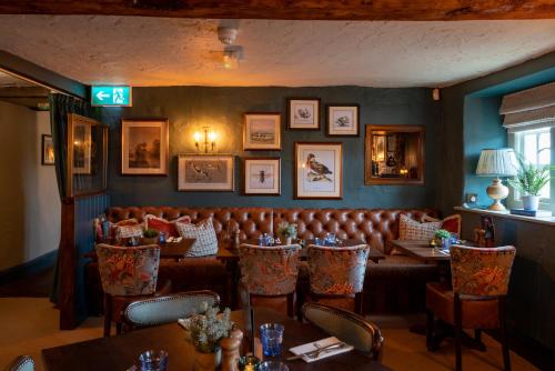Létesítmények, Crown Inn at Tolldown in Hinton