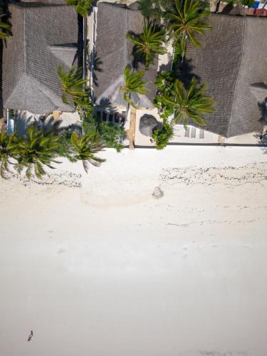 Beachfront Villa Hideaway ZanzibarHouses