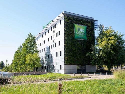 ibis Styles Romans-Valence Gare TGV - Hotel - Alixan